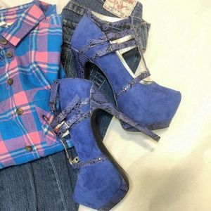 T-strap platform shoes